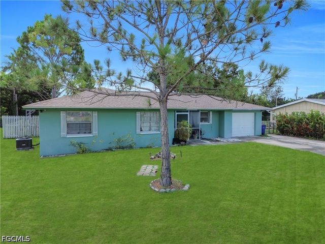2202 Parkview DR, Fort Myers, FL 33905