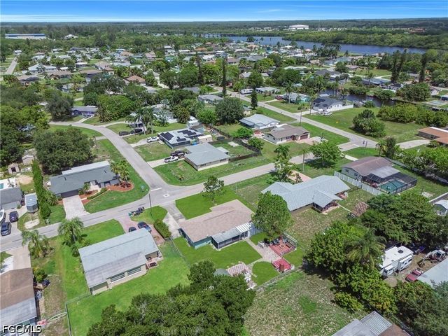 2202 Parkview DR, Fort Myers, FL 33905