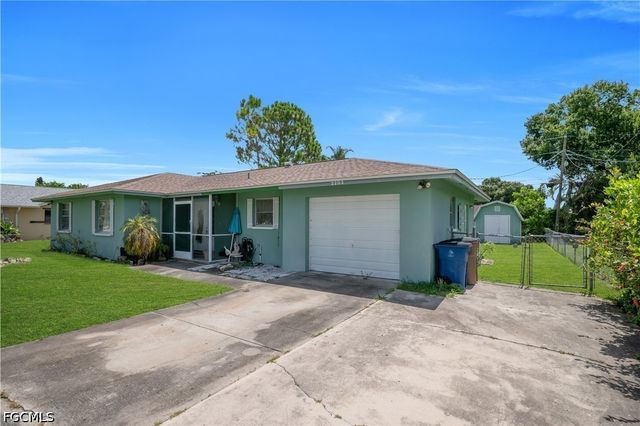 2202 Parkview DR, Fort Myers, FL 33905