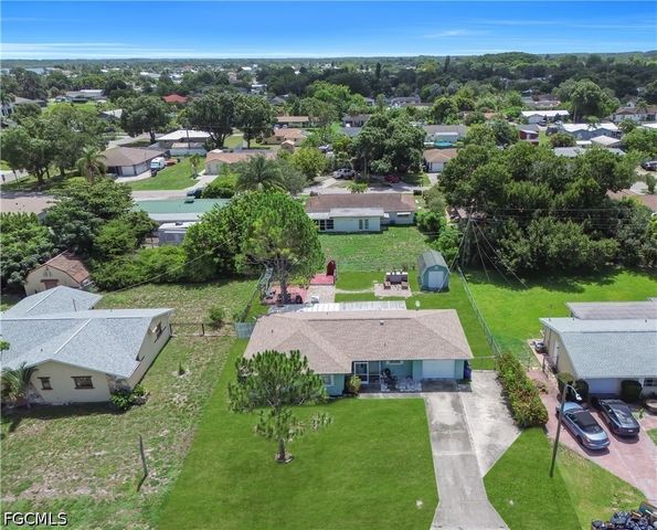 2202 Parkview DR, Fort Myers, FL 33905