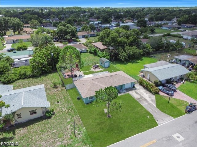 2202 Parkview DR, Fort Myers, FL 33905