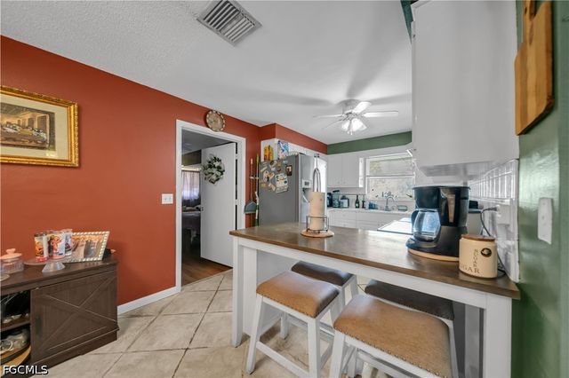 2202 Parkview DR, Fort Myers, FL 33905