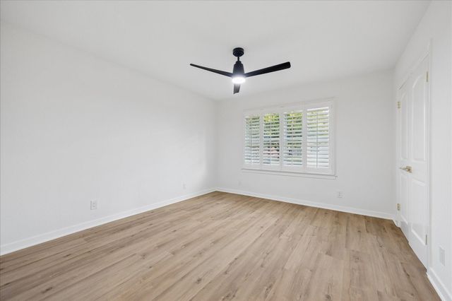 6434 Pineshade Lane, Houston, TX 77008