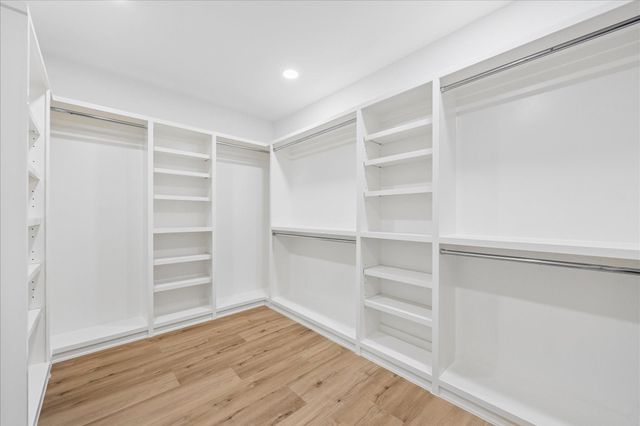 6434 Pineshade Lane, Houston, TX 77008