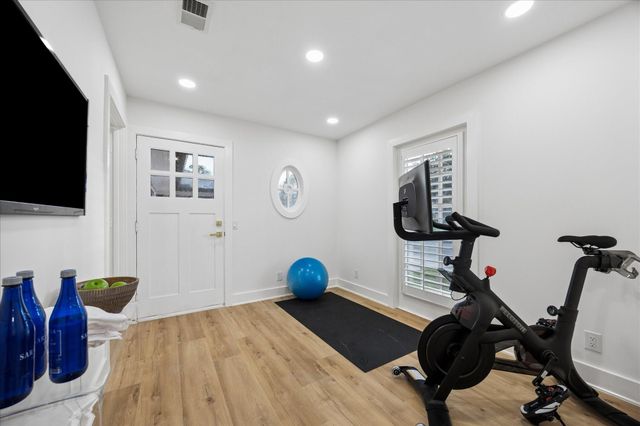 6434 Pineshade Lane, Houston, TX 77008