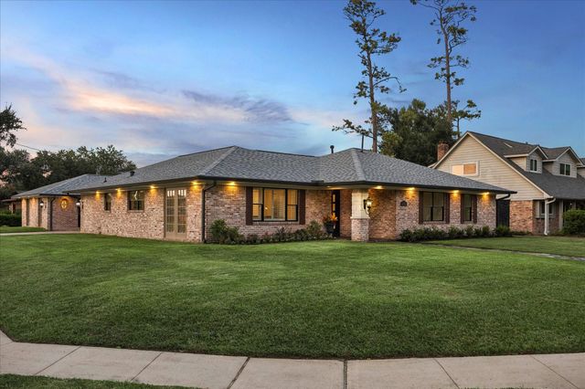 6434 Pineshade Lane, Houston, TX 77008