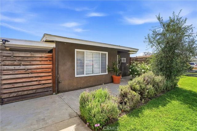 179 N Donneybrooke, Orange, CA 92868