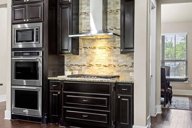 2716 Vista Heights DR, Leander, TX 78641