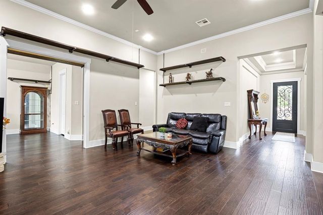 2716 Vista Heights DR, Leander, TX 78641