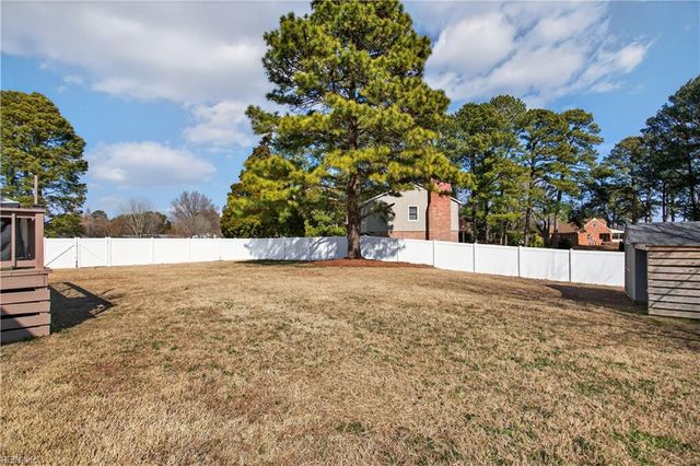 1840 Oyster Bay LN, Suffolk, VA 23436