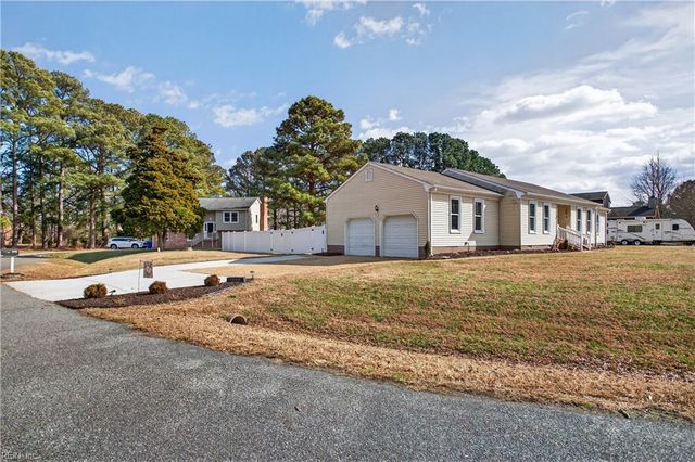 1840 Oyster Bay LN, Suffolk, VA 23436