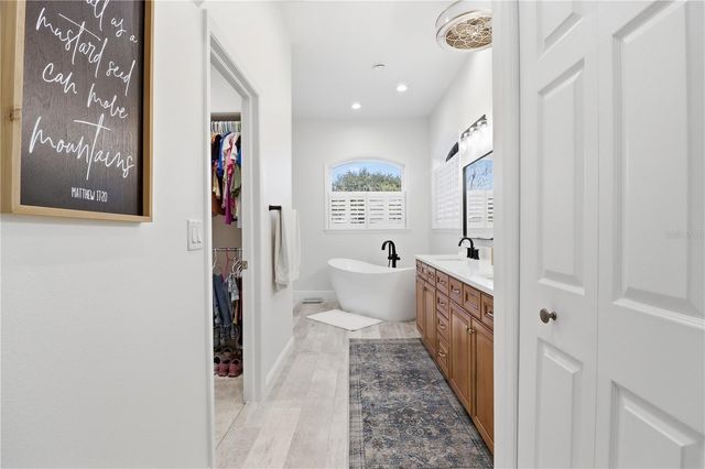 300 NW 12TH AVENUE, Crystal River, FL 34428