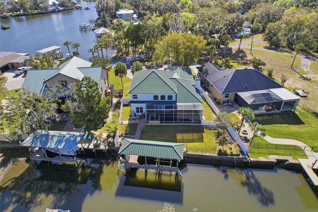 300 NW 12TH AVENUE, Crystal River, FL 34428