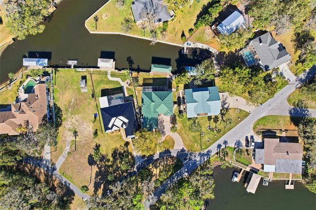 300 NW 12TH AVENUE, Crystal River, FL 34428