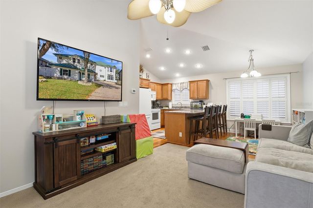 300 NW 12TH AVENUE, Crystal River, FL 34428