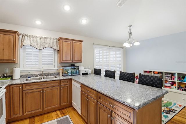 300 NW 12TH AVENUE, Crystal River, FL 34428