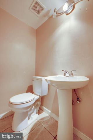 6802 ROBINIA RD, Temple Hills, MD 20748