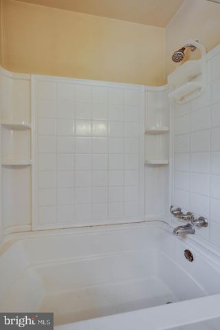 6802 ROBINIA RD, Temple Hills, MD 20748