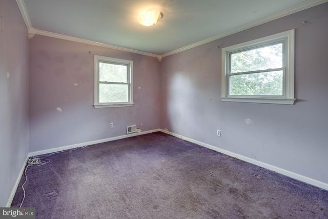 6802 ROBINIA RD, Temple Hills, MD 20748