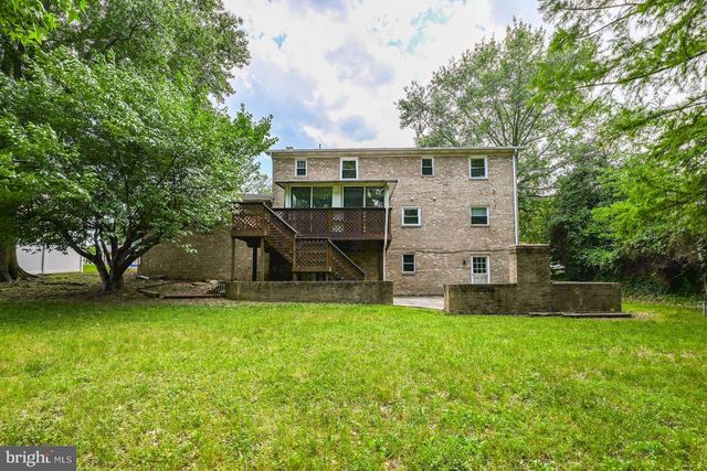 6802 ROBINIA RD, Temple Hills, MD 20748