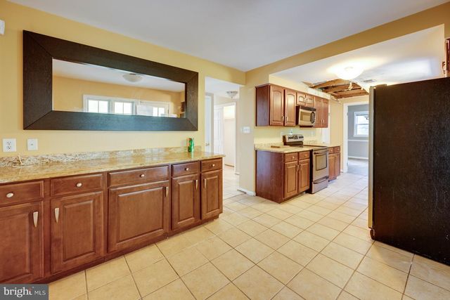 6802 ROBINIA RD, Temple Hills, MD 20748