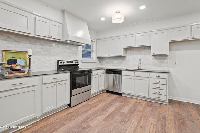 708 Tanglewood Drive, Clinton, MS 39056