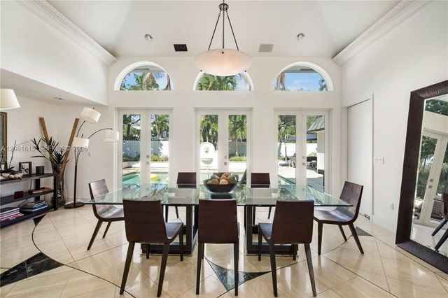 324 Caribbean Rd, Key Biscayne, FL 33149