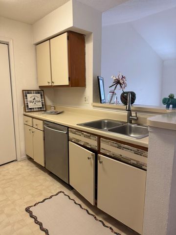 875 Riverside Dr 737, Coral Springs, FL 33071