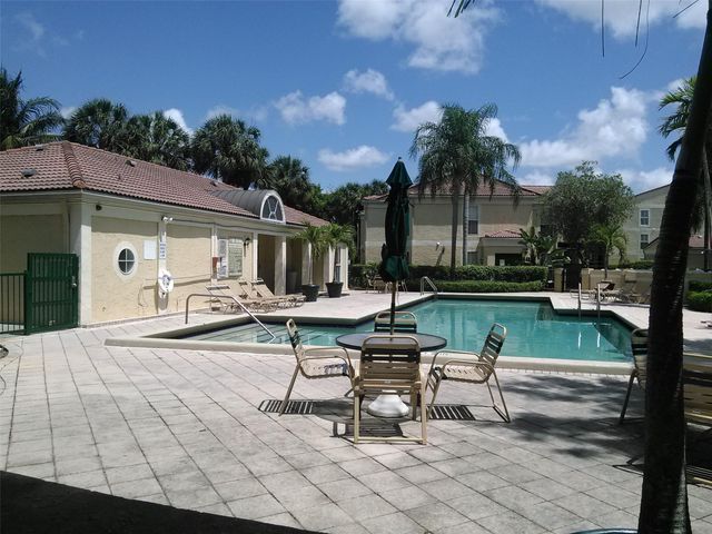875 Riverside Dr 737, Coral Springs, FL 33071