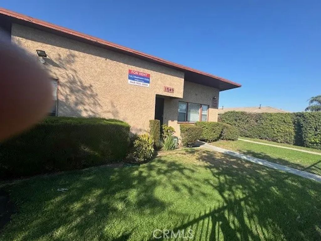 1543 W 105th Street C, Los Angeles, CA 90047