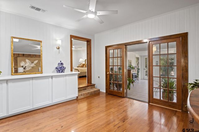 110 Magnolia St, Pittsburg, TX 75686