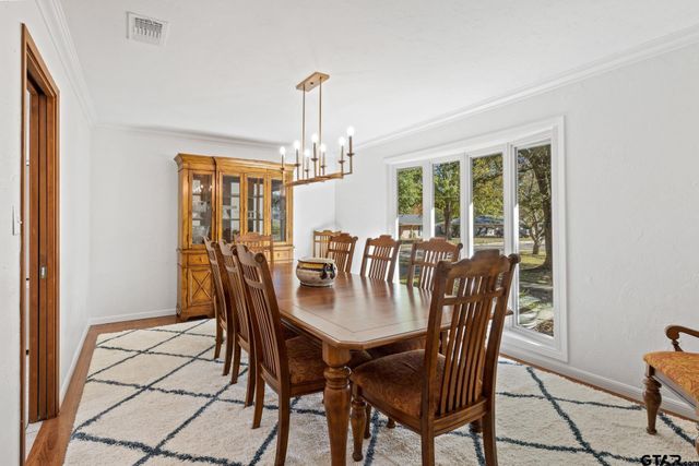 110 Magnolia St, Pittsburg, TX 75686