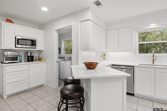 110 Magnolia St, Pittsburg, TX 75686