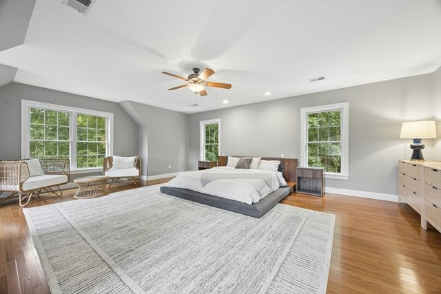 33 Dairy Drive, Upton, MA 01568