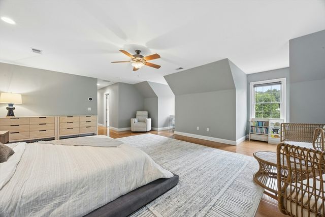 33 Dairy Drive, Upton, MA 01568