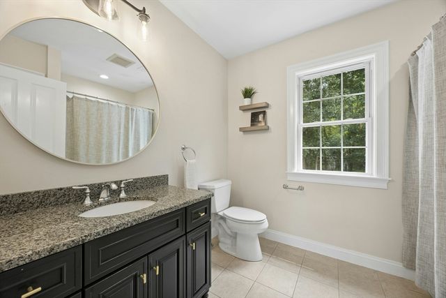33 Dairy Drive, Upton, MA 01568