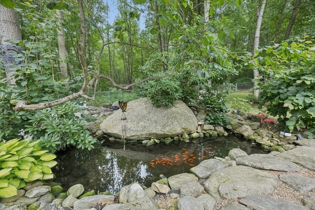 33 Dairy Drive, Upton, MA 01568