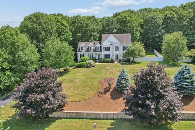33 Dairy Drive, Upton, MA 01568