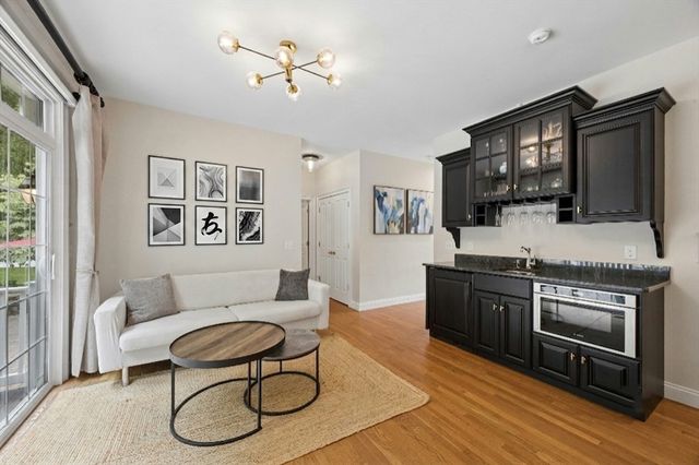 33 Dairy Drive, Upton, MA 01568