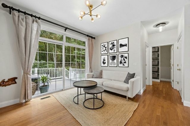 33 Dairy Drive, Upton, MA 01568
