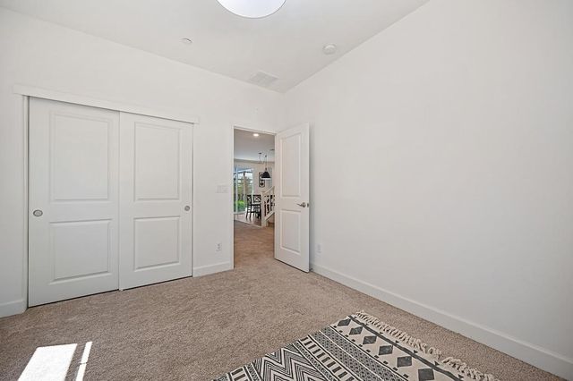 8033 Oxbow Landing Loop, Roseville, CA 95747