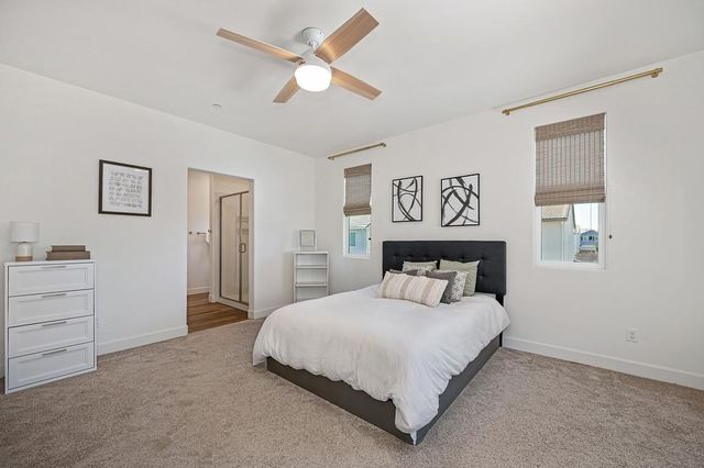 8033 Oxbow Landing Loop, Roseville, CA 95747