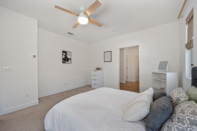 8033 Oxbow Landing Loop, Roseville, CA 95747