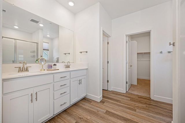 8033 Oxbow Landing Loop, Roseville, CA 95747