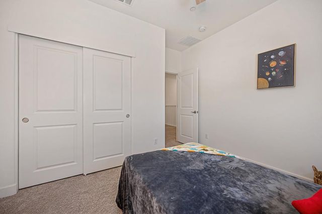 8033 Oxbow Landing Loop, Roseville, CA 95747
