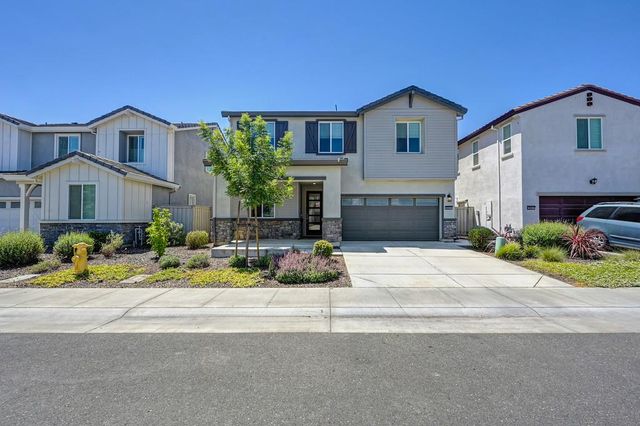 8033 Oxbow Landing Loop, Roseville, CA 95747