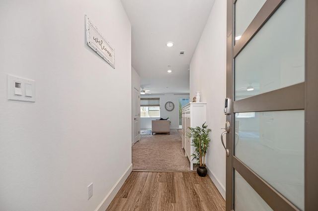 8033 Oxbow Landing Loop, Roseville, CA 95747
