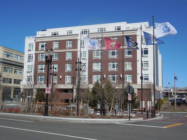 18 Cliveden St 205, Quincy, MA 02169