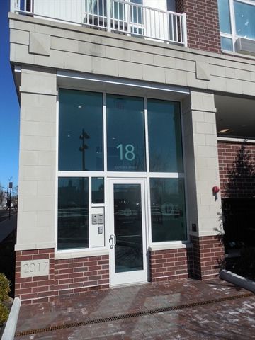 18 Cliveden St 205, Quincy, MA 02169