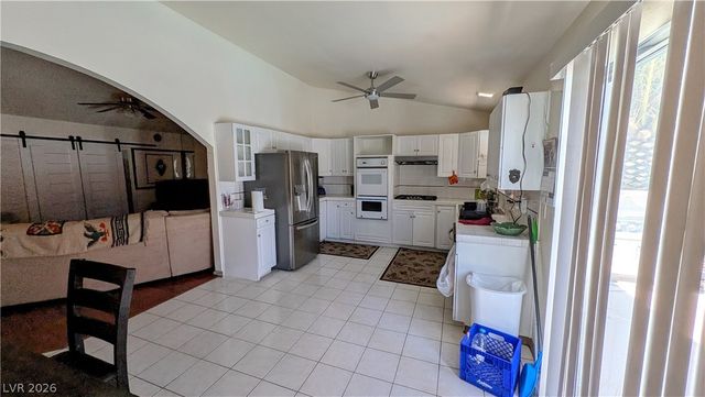 3204 Lindell Road, Las Vegas, NV 89146
